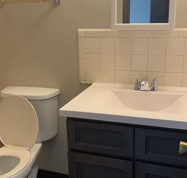 Brookside Apartments — Photo 10