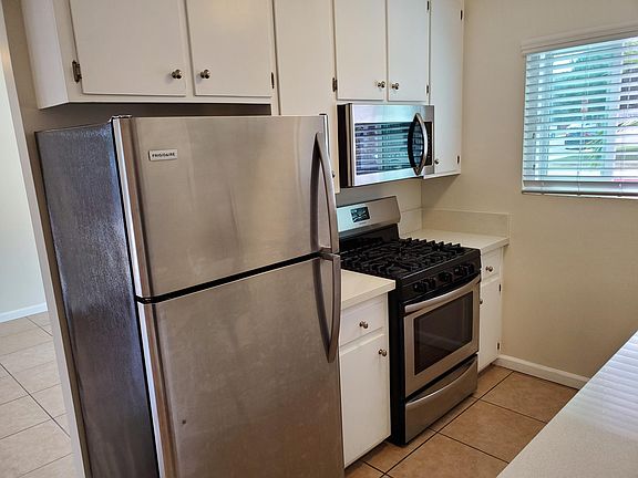 3rd image of 292 Elkwood Ave APT B