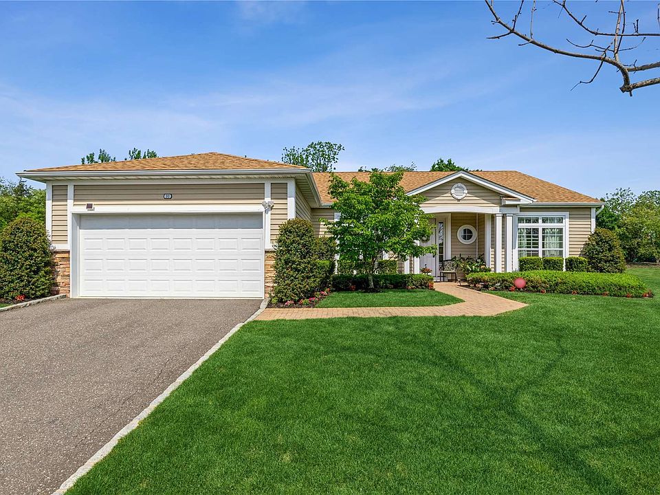 1st image of 31 Hamlet Woods Dr #31