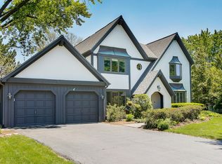 1401 Glencoe St, Wheaton, IL 60187