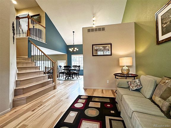 5th image of 1089 Riddlewood Lane