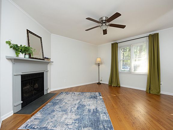 4th image of 6502 Thetford Ct