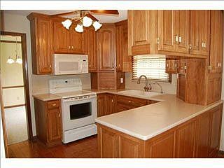 5th image of 407 Westminster Dr