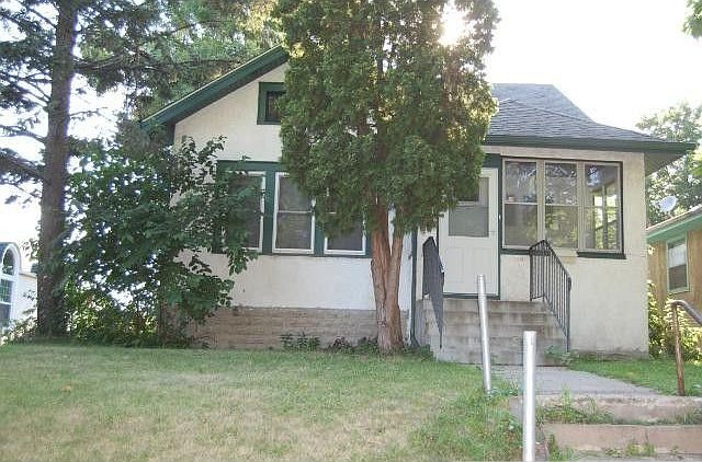 1st image of 2407 Aldrich Ave N