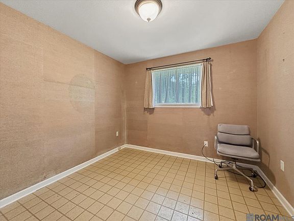 4th image of 4034 N Maiden Dr