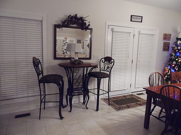 4th image of 1455 Grouse Ct