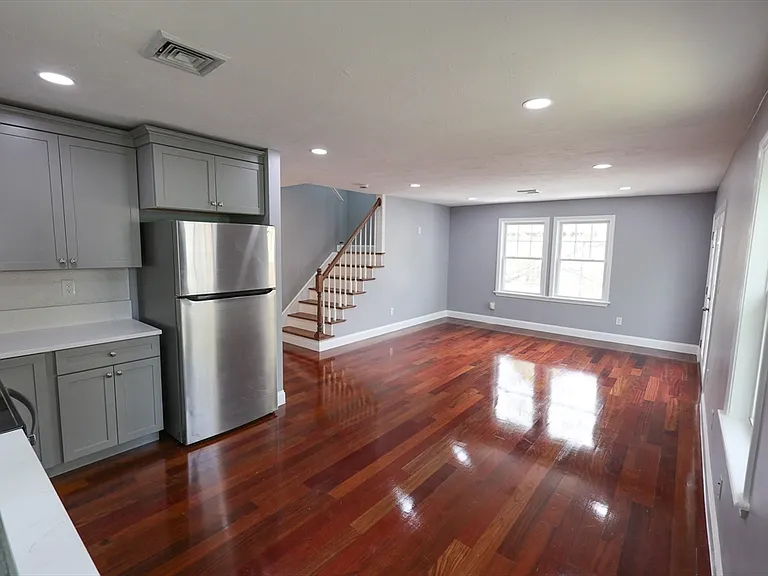70 Mount Hope St #2 — Photo 3