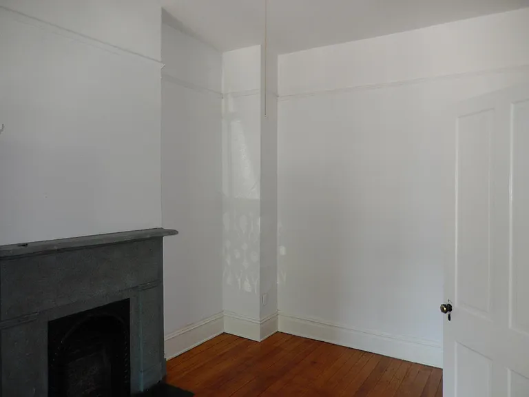 106 S Pine St — Photo 24