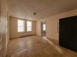 29 Pleasant St APT B, Attleboro, MA 02703