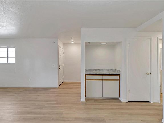 3rd image of 10266 Danube Dr