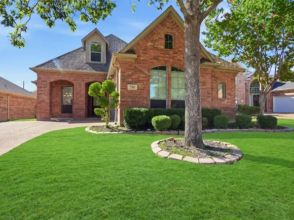 750 Village Green Dr, Desoto, TX 75115