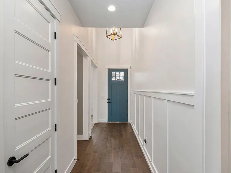6642 N Asissi Ln — Photo 8