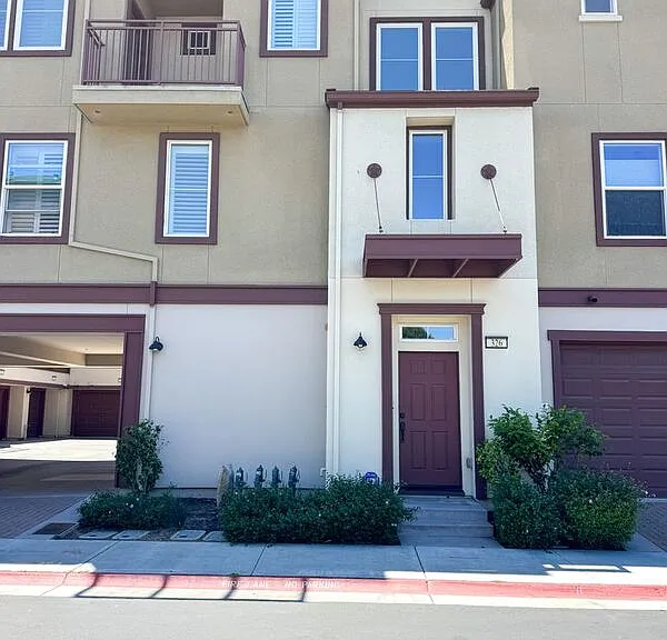 326 Bautista Pl — Photo 1