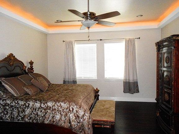 4th image of 3088 W Lake Ave