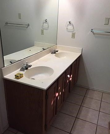 5th image of 901 Brook Meadow Trl