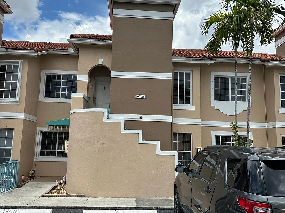 6726 SW 130th Pl #1404