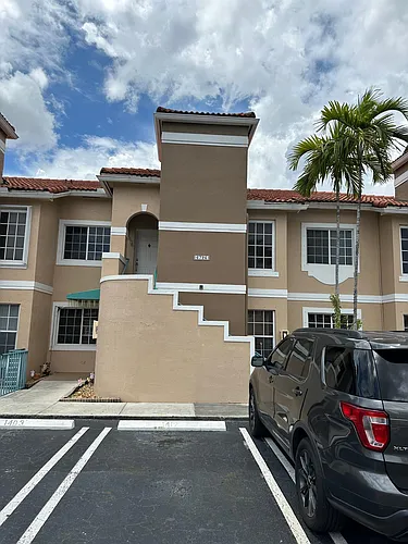 6726 SW 130th Pl Photo 1