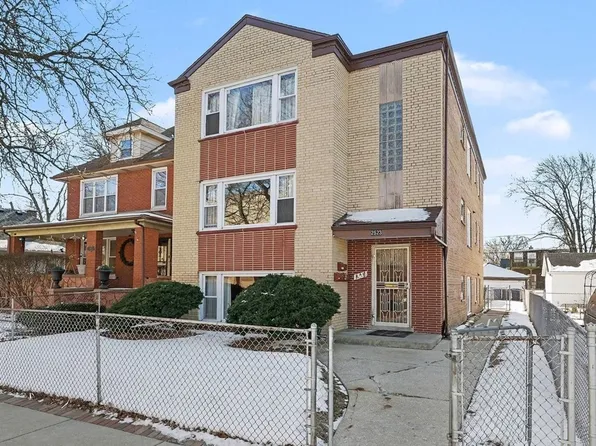 2523 Grunewald St, Blue Island, IL 60406