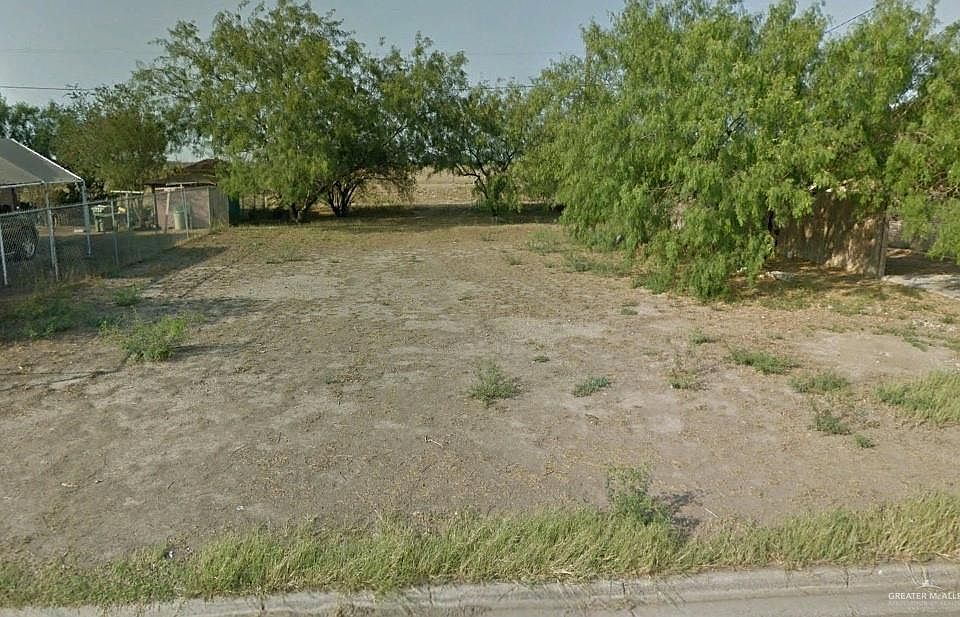 2nd image of 2413 Paseo Encantado St