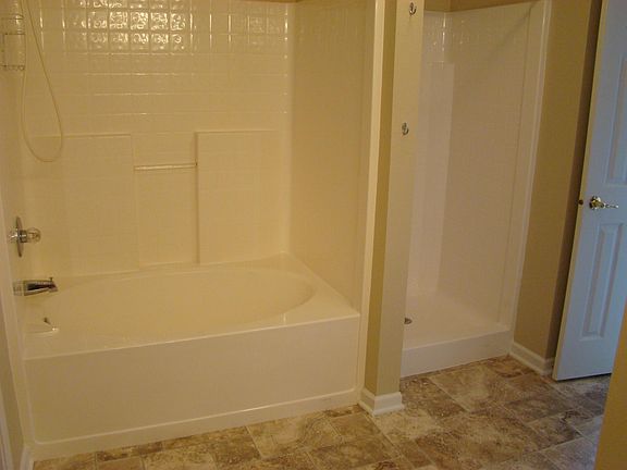 5th image of 19122 Timothy Ln