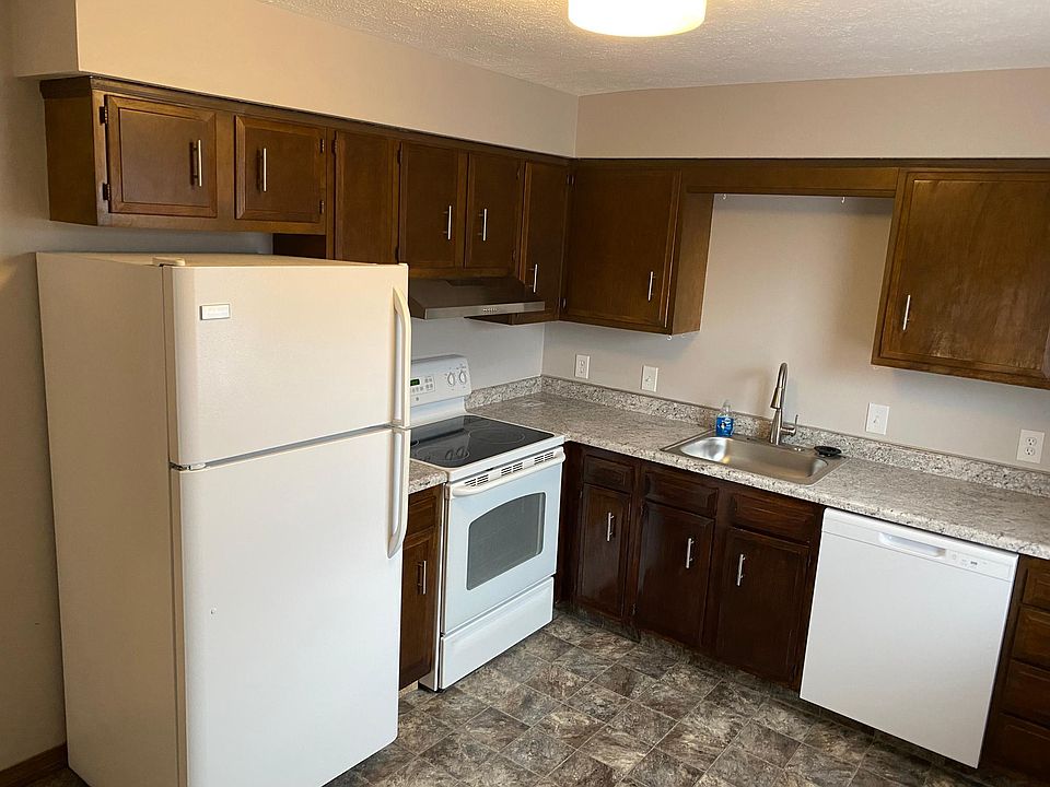 1st image of 50 Carter Cir #3