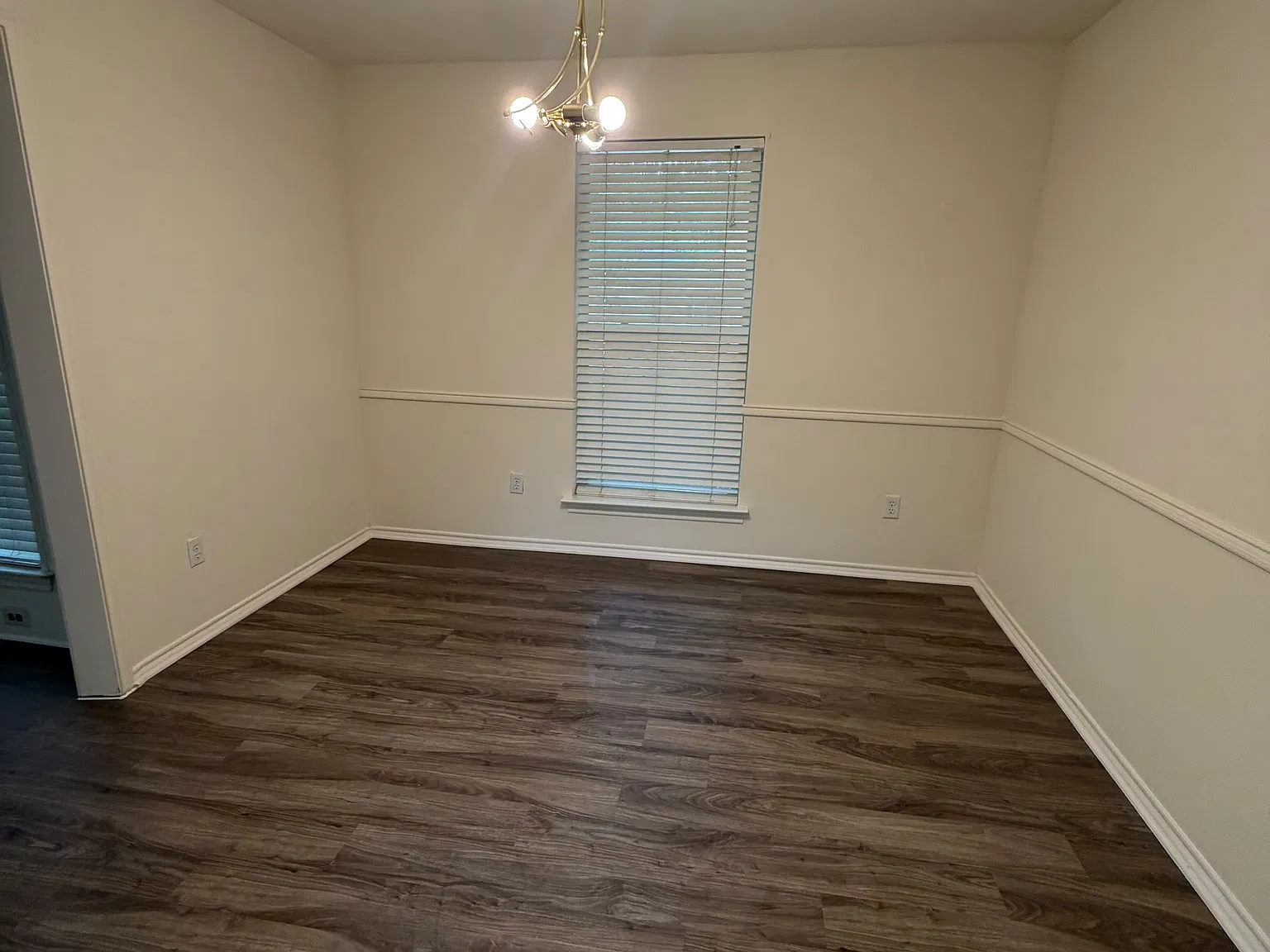 3 bed, 2036 sqft, $2,400 — Photo 4