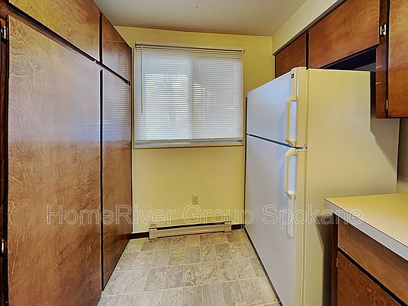 5th image of 2810 E 32nd Ave