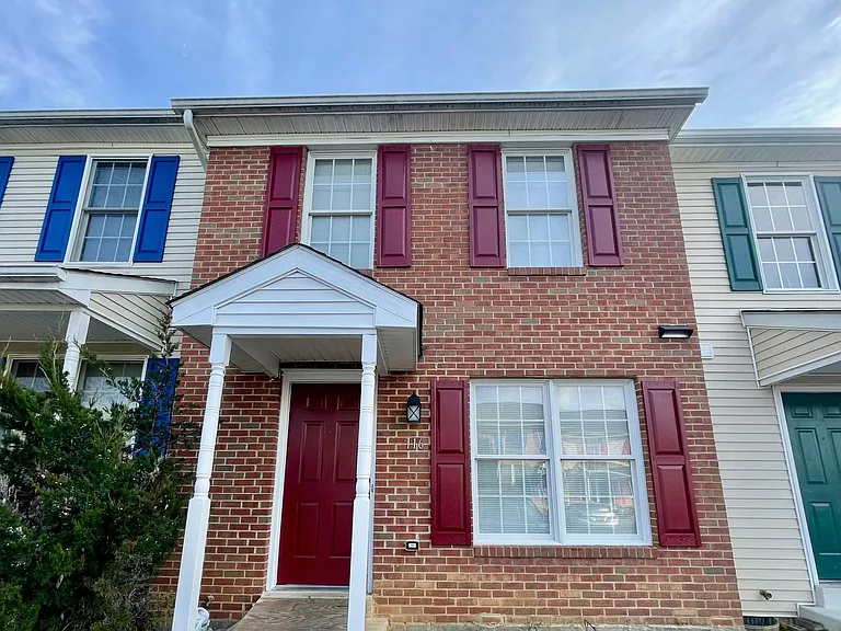 116 Commerce Dr — Photo 1