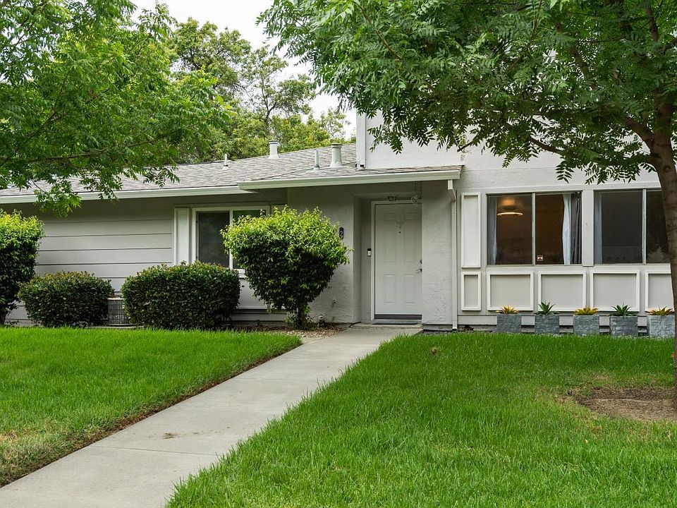 1st image of 106 Del Rio Court #2