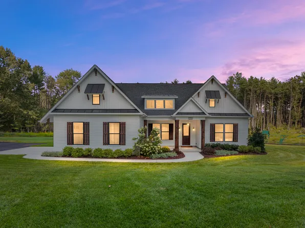 306 Woods Mill Dr, Stephenson, VA 22656