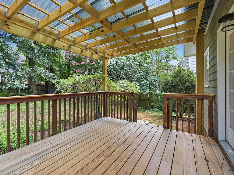 115 Lonebrook Dr — Photo 47