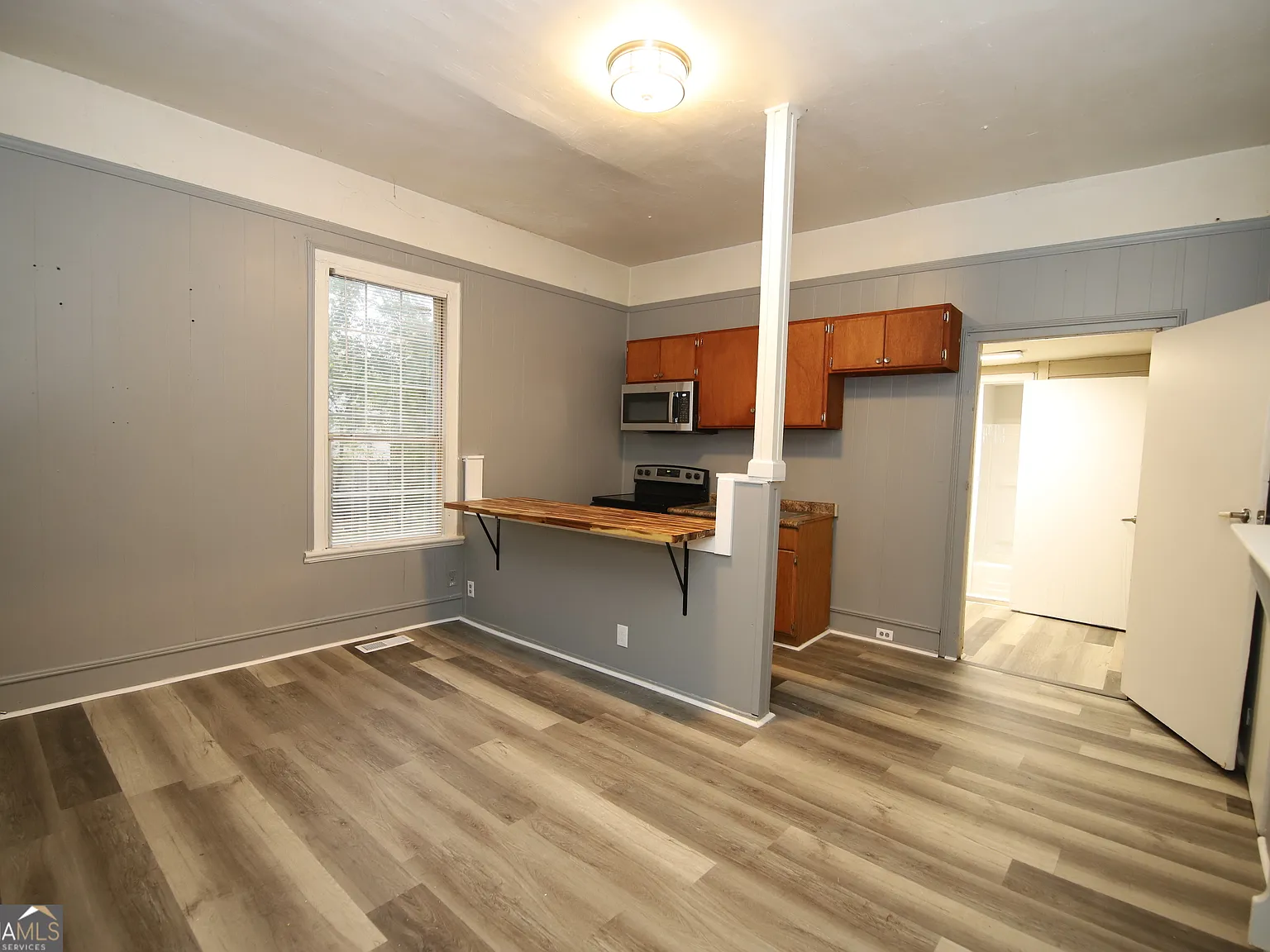 2 bed, 1.0 bath, 938 sqft, $1,175 — Photo 3