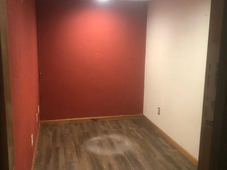 Extra room/den