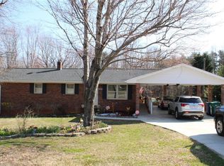 859 Camp Dan Valley Rd, Reidsville, NC 27320