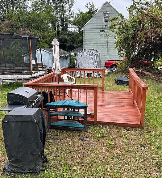 1016 Hill St — Photo 3