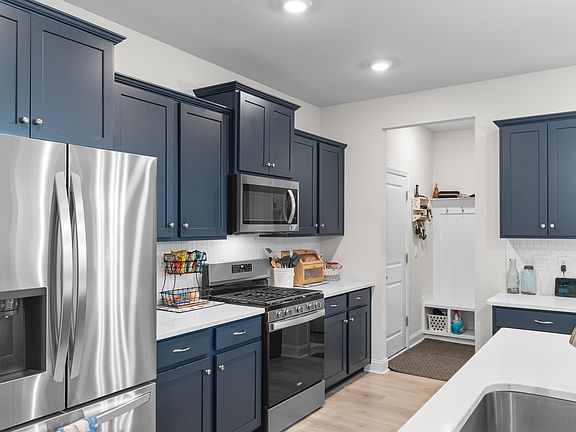 4th image of 1020 Quail Roost Way
