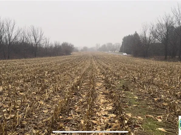 Jade Ln E, Bethlehem, PA 18017