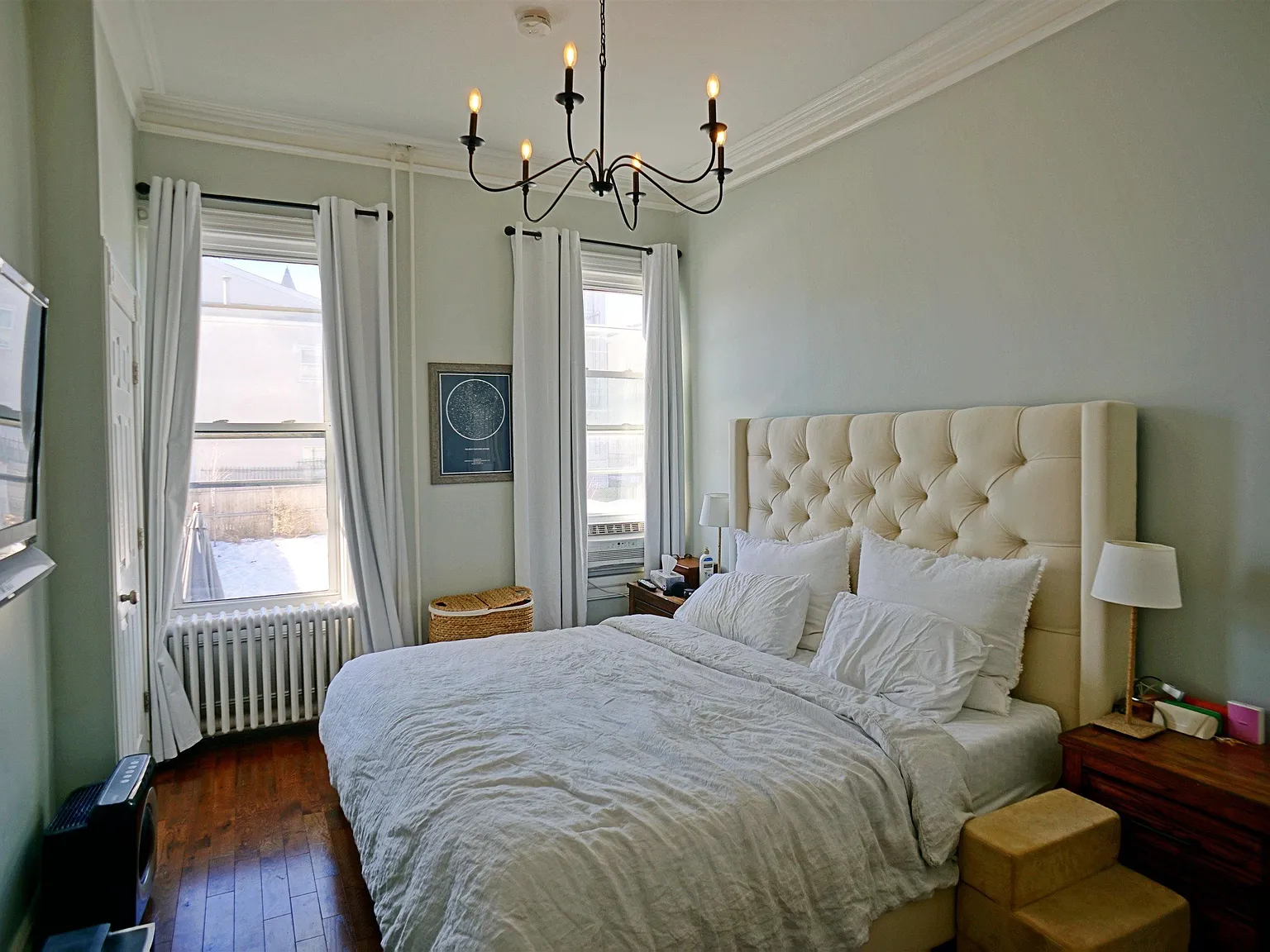3 bed, 1.0 bath, $4,050 — Photo 3