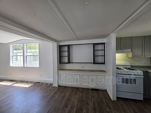 5th image of 2668 Chateau Dr Lot 36