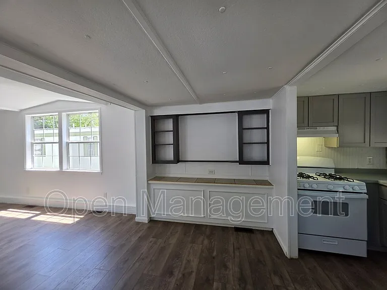 2668 Chateau Dr #36 — Photo 5