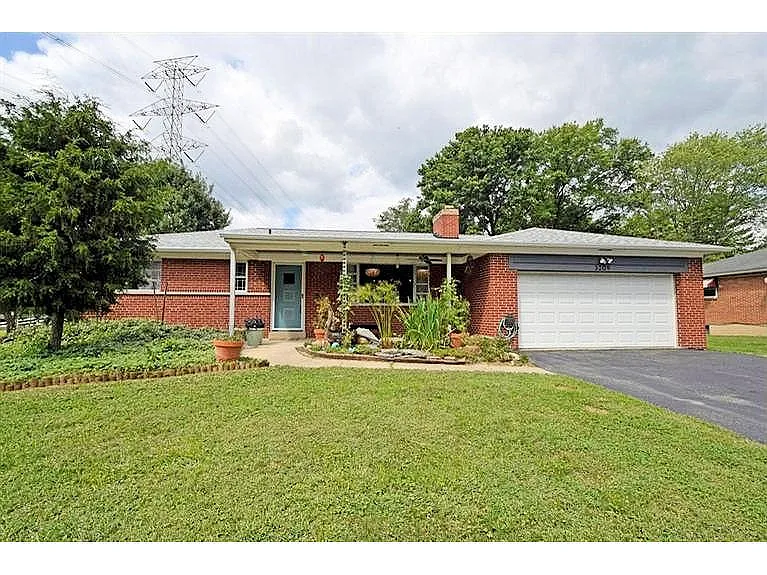 3209 Harriet Ln photo 1