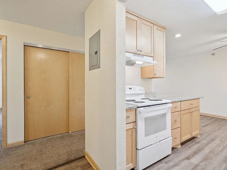 Park Place Apartments in Burnsville — Photo 11