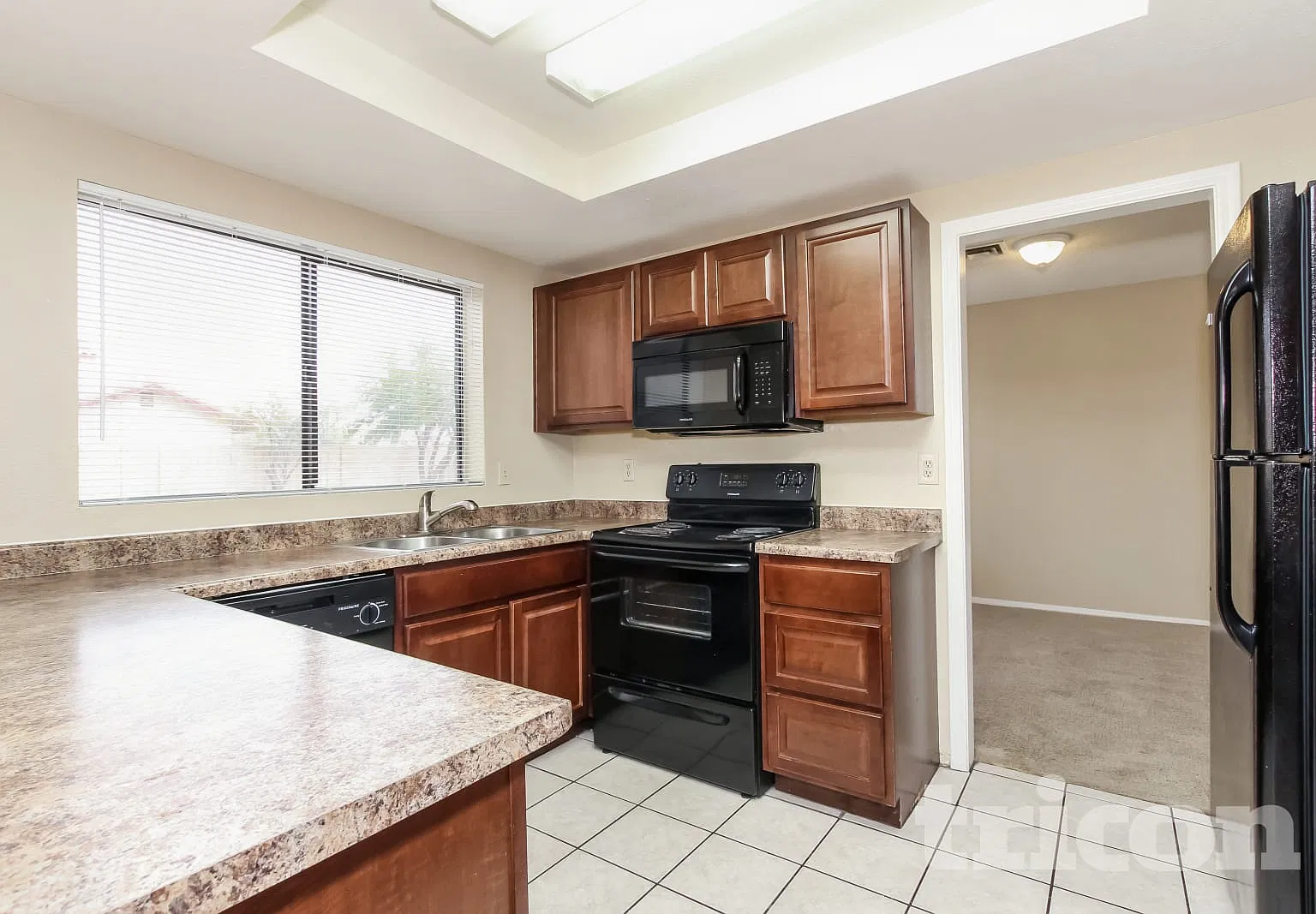 12521 N 79th Avenue Peoria AZ — Photo 3