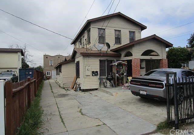1st image of 1029 S Hicks Ave
