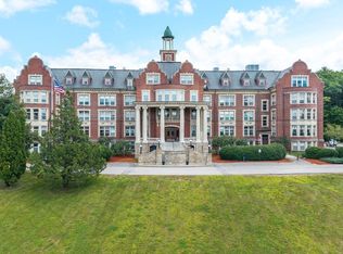 15 Mount Saint Marys Way #1, Hooksett, NH 03106