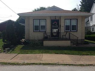 402 Margaret St, Jeannette, PA 15644