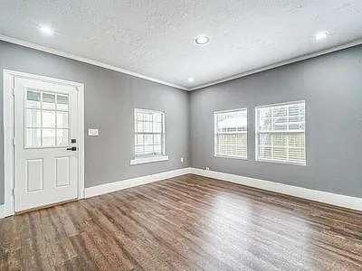 320 Louisiana Ave — Photo 6