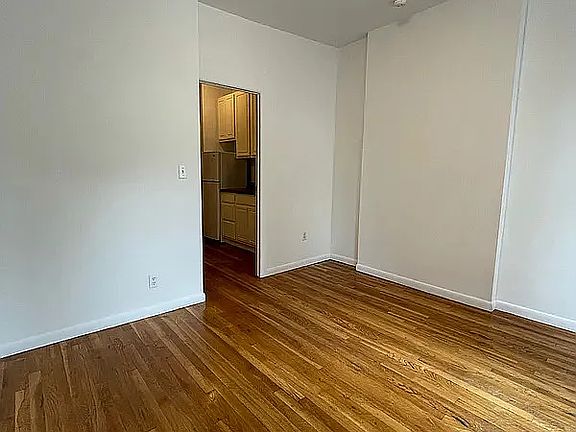 2nd image of 1107 1st Ave APT 1C