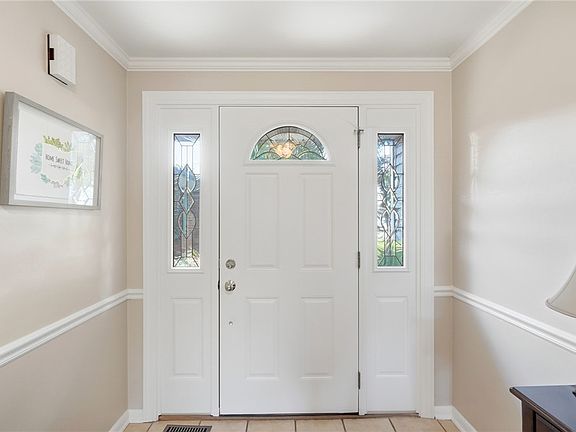 3rd image of 1475 Taitwood Rd