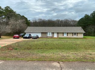 155 Shoals Creek Rd, Covington, GA 30016